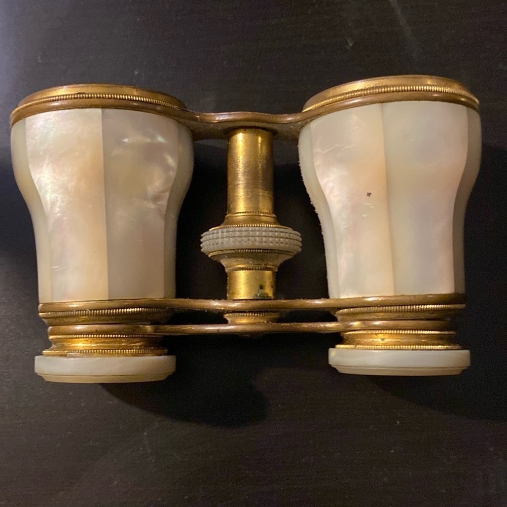 RARE ANTIQUE FRENCH MOTHER OF PEARL OPERA GLASSES
